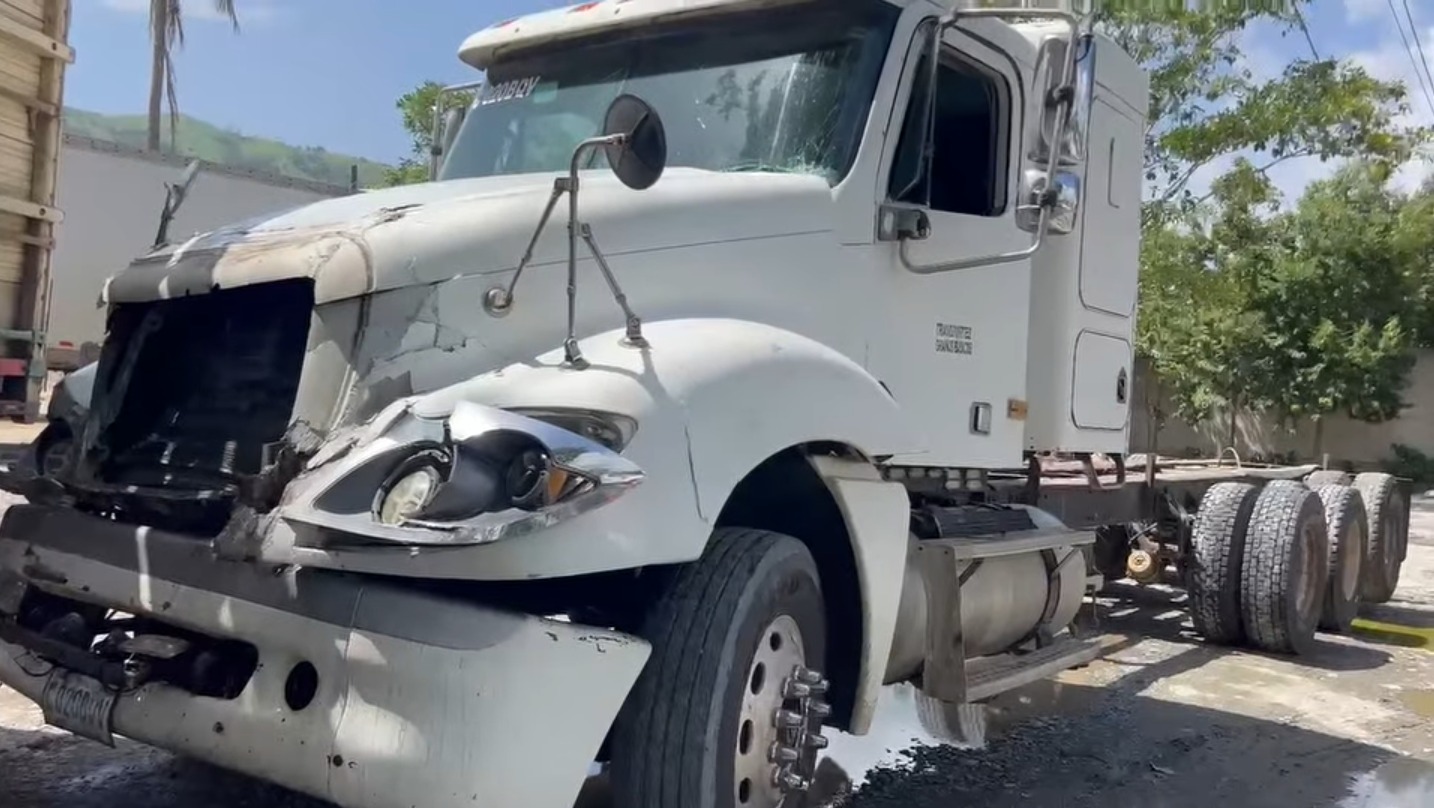 Provial atiende colisión en Morales y regula el paso para proteger a usuarios