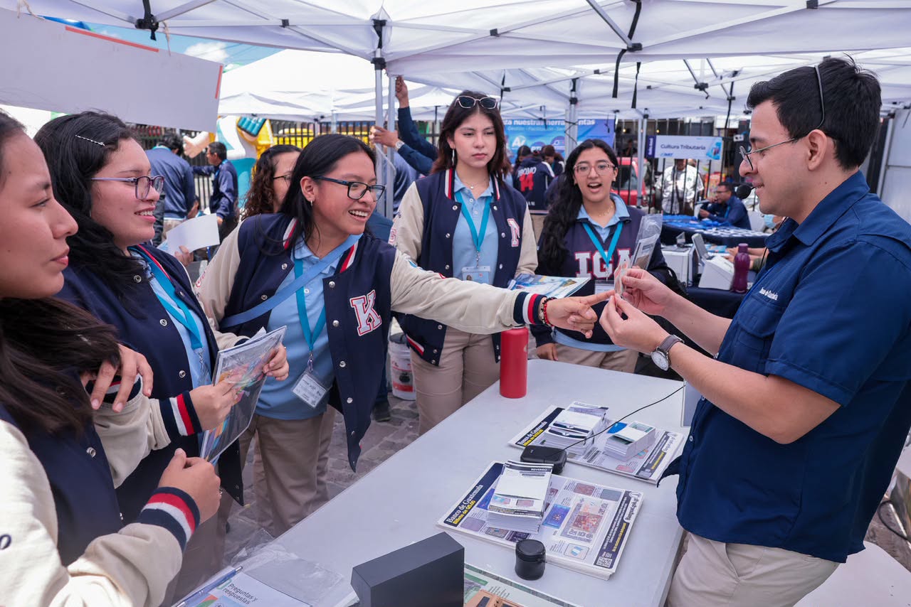 Juventud participa en la Semana de la Cultura Fiscal