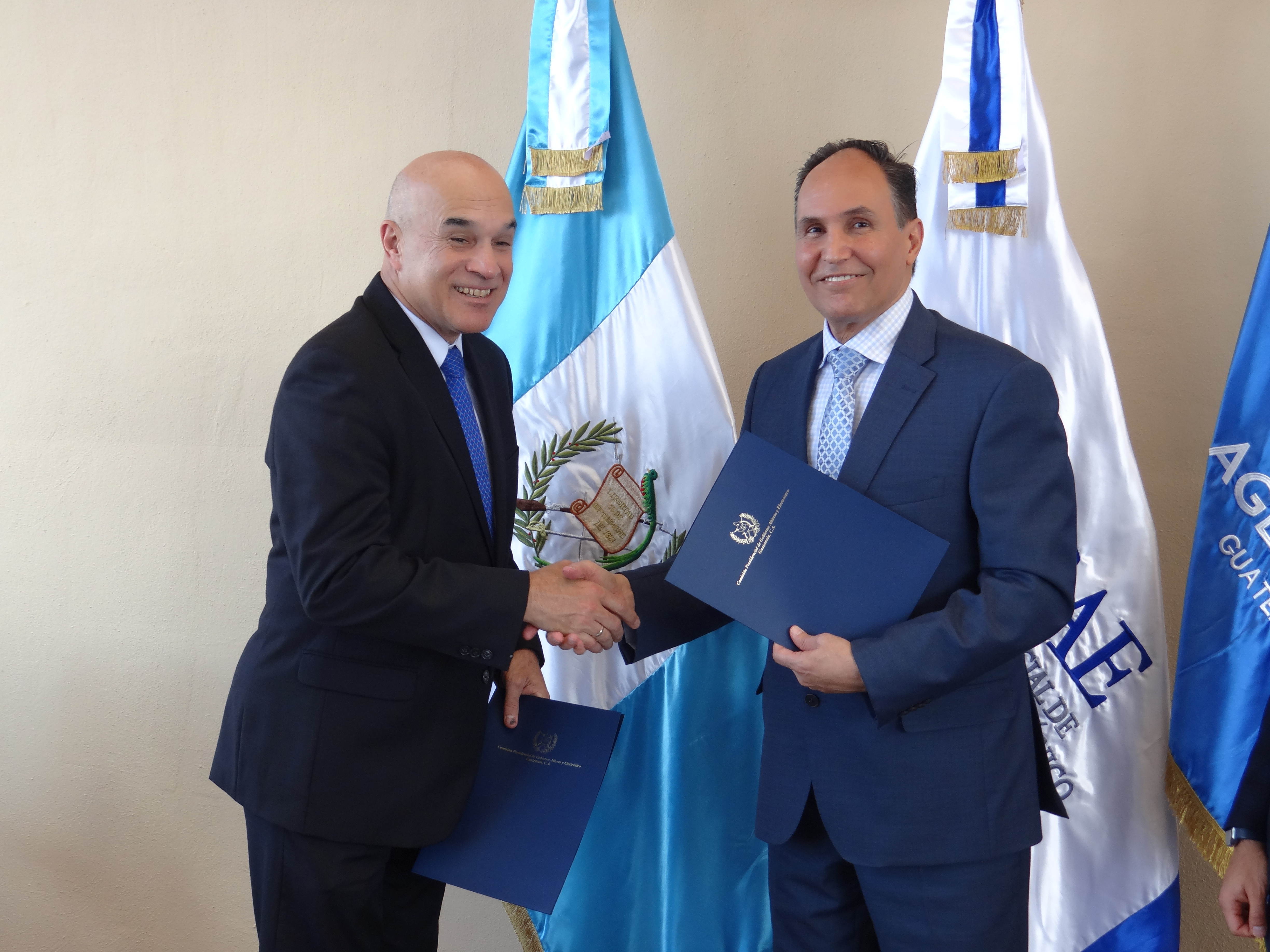 Enrique Cossich y Amador Carballido