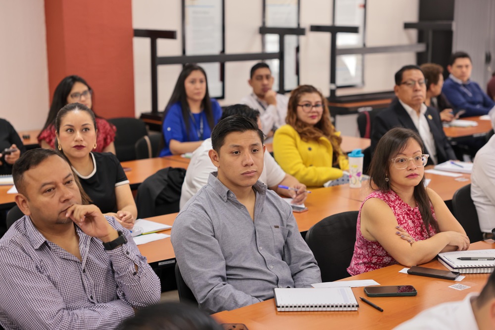La capacitación fue dirigida a las instituciones encargadas de cumplir con las disposiciones legales y normativas.