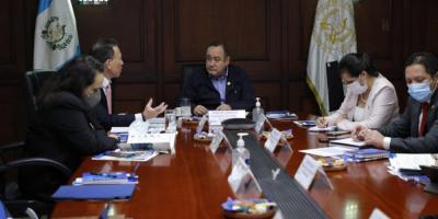 Presidente Alejandro Giammattei y Ministro de Finanzas Públicas.