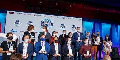 Los 25 ganadores reunidos