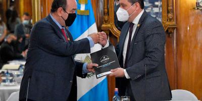 Entrega oficial de Informe.