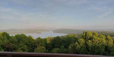 Firma de convenio de Cooperación Interinstitucional, cuyo objetivo primordial es establecer un mecanismo de coordinación y cooperación, para brindar a las comunidades, alternativas socioeconómicas en Yaxhá.  