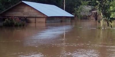 Viviendas afectadas por lluvias en Livingston, Izabal.