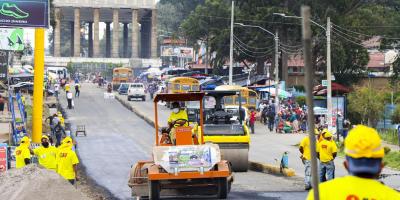 Trabajos de recapeo frente a Monumento Minerva