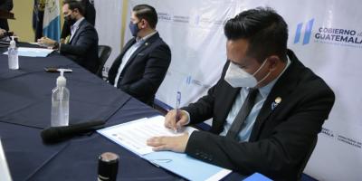 Gobernación de Huehuetenango y Crime Stoppers firman memorándum de entendimiento