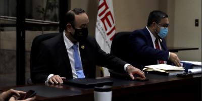 El presidente Alejandro Giammattei visitó las instalaciones del MEM.