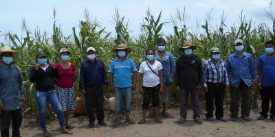 FONTIERRAS y campesinos visitaron la Finca Anexos