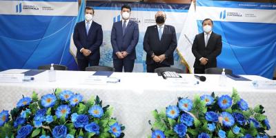 Los integrantes de la mesa directiva, durante la conferencia de prensa virtual ofrecida para dar a conocer la nueva herramienta digital.