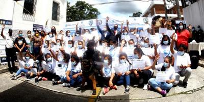 Imparten taller para evitar el consumo de drogas en la juventud guatemalteca