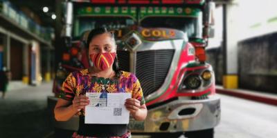 Personal del sector transporte es vacunado contra el COVID-19