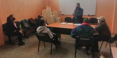 Campesinos reciben inducción