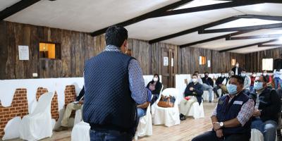 Socializan Aplicación Móvil del Registro Social de Hogares con Personal de Campo