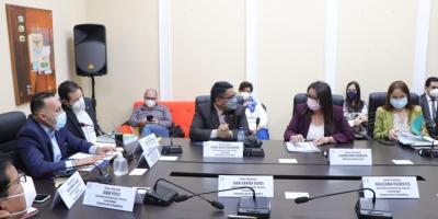 Ministra de Educación Presenta Avances en Programa CECODII