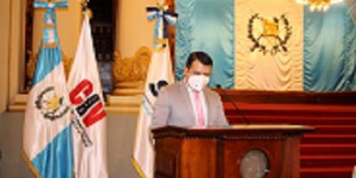 200 becas para informáticos 