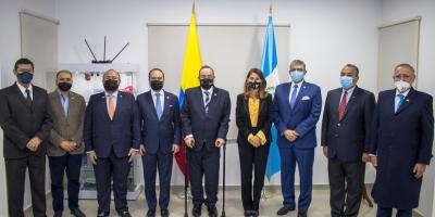 Presidente Alejandro Giammattei llega a Colombia