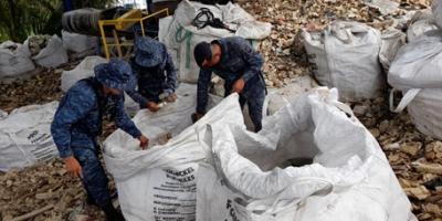 Ejército de Guatemala apoya  limpieza de desechos sólidos en desembocadura del río Motagua