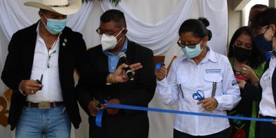 Autoridades del Mineduc participan en inauguración de escuela de Primaria en San Juan Sacatepéquez