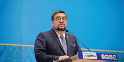 Alberto Pimentel Mata, Ministro de Energía y Minas.