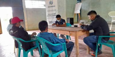 Elaboración de informes de evaluación socioeconómica.