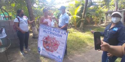 Ejército de Guatemala entrega víveres para combatir desnutrición aguda en niños de Escuintla