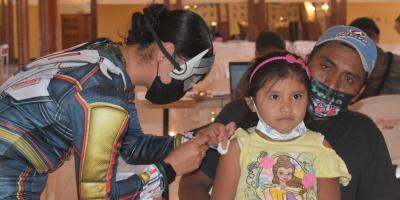 Jornadas de vacunación contra el Coronavirus, COVID-19 en el departamento de Guatemala, dirigida a los niños entre los seis y once años de edad