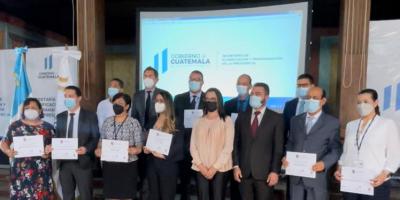 10 beneficiaros de la beca Formato Educativo Escuela de Negocios de España