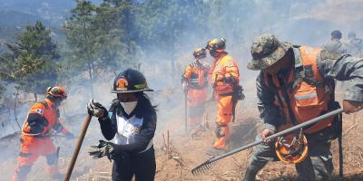 Ejército de Guatemala apoyó combate de incendios forestales en cinco departamentos del país