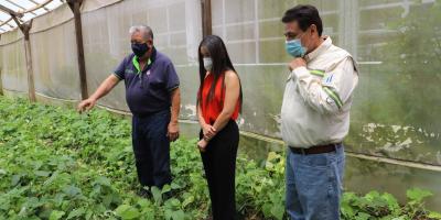 Personal del MARN enseña a jóvenes la importancia de cuidar el medio ambiente 