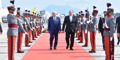 Canciller recibe a AMLO