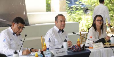 Secretaria Keila Gramajo junto al Presidente Alejandro Giammattei presidieron la segunda reunión ordinaria del Consejo de Desarrollo Urbano y Rural -CONADUR- en Petén