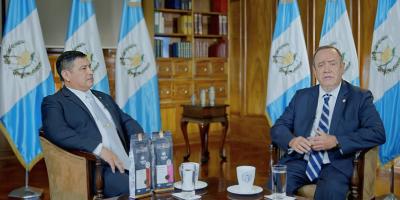 En Consulta con el Dr. Giammattei