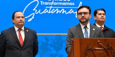 Secretario de Comunicación Kevin López y ministros de Relaciones Exteriores y Mineco