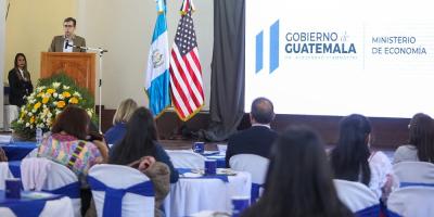 El viceministro de Desarrollo de la MIPYME.