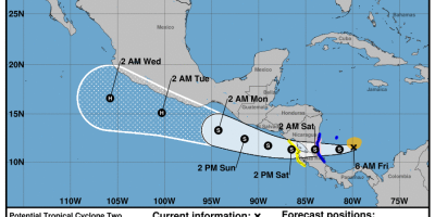 Pronóstico de trayectoria. Fuente: NHC.