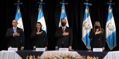 Presidente Alejandro Giammattei en toma de posesión del PDH