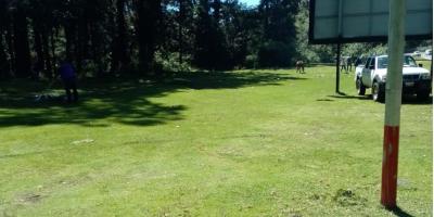 Líderes ambientales del MARN eliminan basurero en Tecpán
