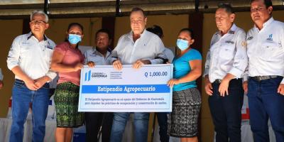 MAGA entrega Estipendio y alimentos en Suchitepéquez