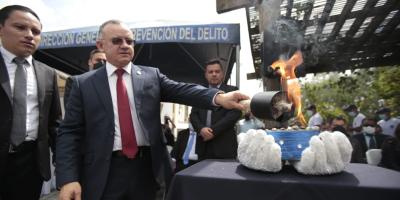 Mingob celebra 201 años de la Independencia Patria