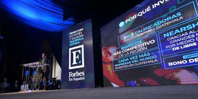 El ministro de economía, Dr. Janio Rosales durante su participación en  el evento.