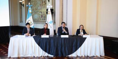 Ministro de economía y funcionarios del Mineco presentan Plan de Verificación del Peso Justo
