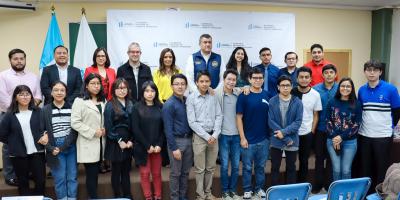 Jóvenes participan en concurso de innovación y tecnología