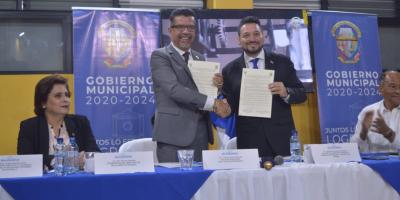 Municipalidades de San Juan Sacatepéquez, Guatemala, y Santiago de Veraguas, Panamá, suscriben acuerdo de hermanamiento 