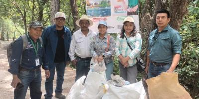Instituciones de Huehuetenango se unen en jornada de limpieza por el Día de la Tierra