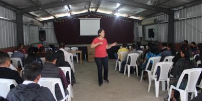 Fortalecen capacidades de docentes para la atención psicosocial 