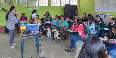 Talleres del MARN fomentan la gestión integral de residuos y desechos en Salamá
