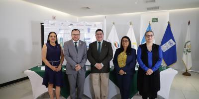 Voluntarios se unen por un país más limpio y sano