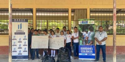 Guardianes Ecológicos comprometidos con el medioambiente en Flores, Petén 