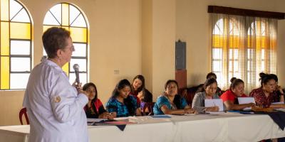 La Secretaría Presidencial de la Mujer, en coordinación con Helvetas Guatemala, realizaron el Taller de Formación con Lideresas Representantes de organizaciones de Mujeres